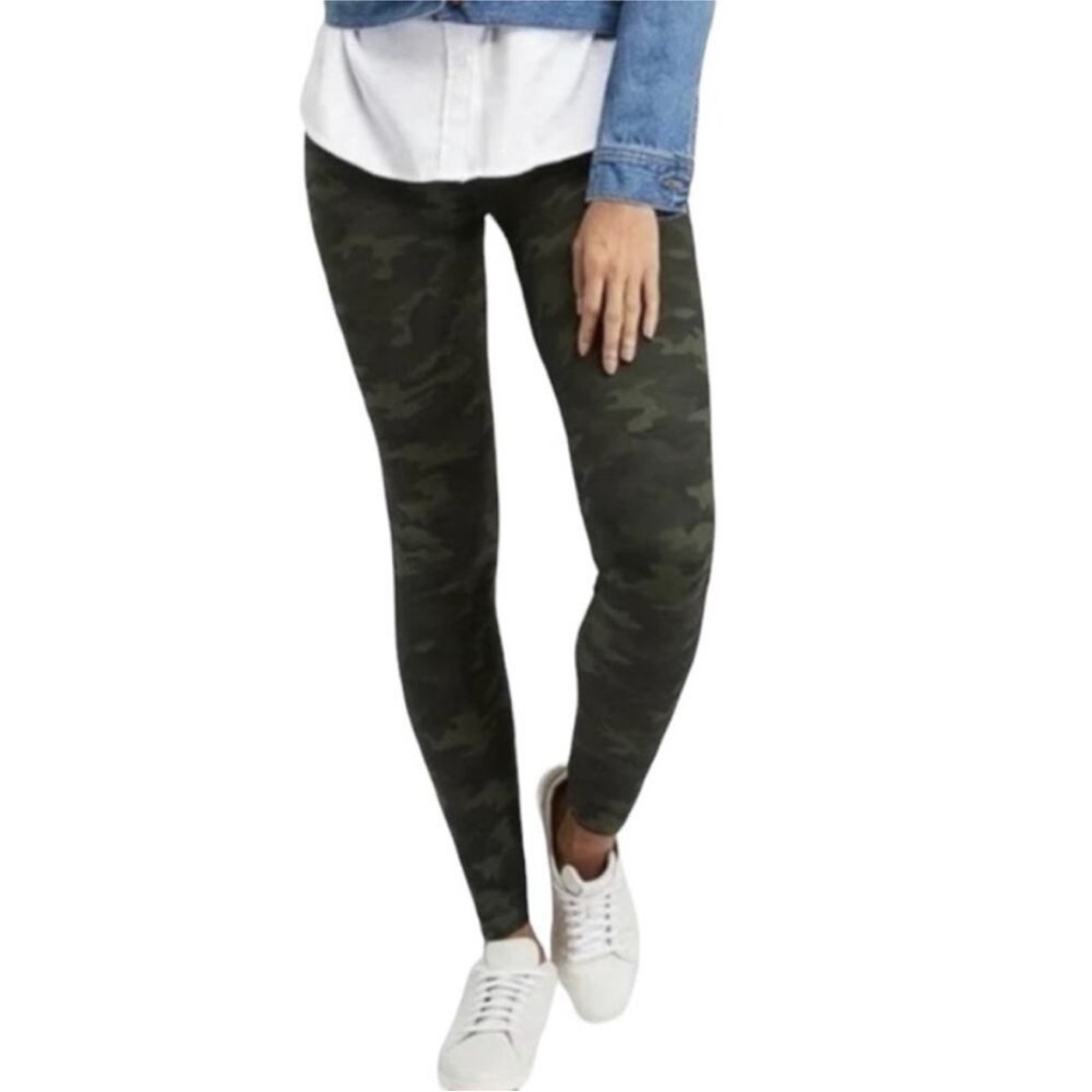 SPANX Seamless Olive Green camo Leggings